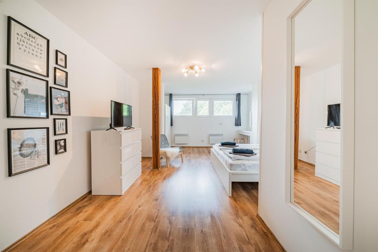 Panorama-Apartments In Unmittelbarer See-Nahe Schiefling am See Bagian luar foto