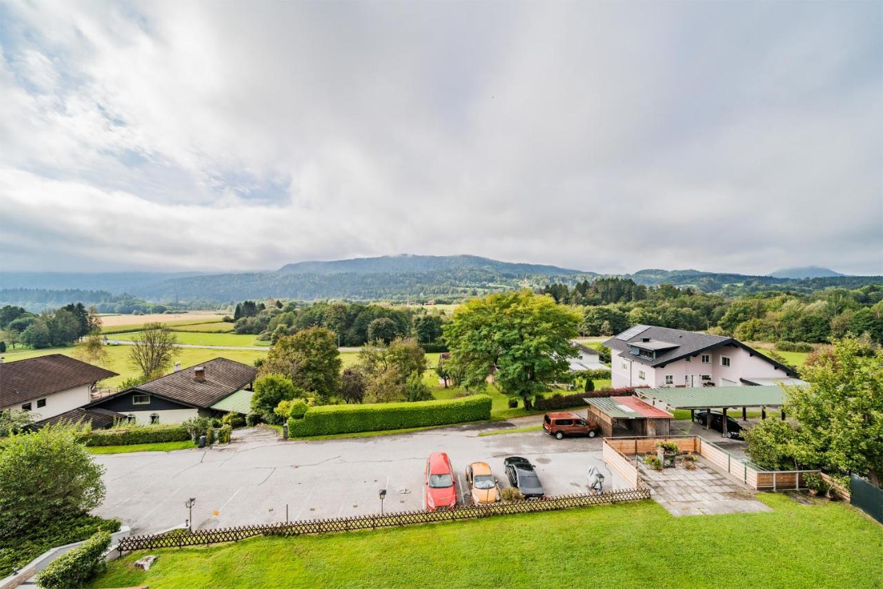 Panorama-Apartments In Unmittelbarer See-Nahe Schiefling am See Bagian luar foto